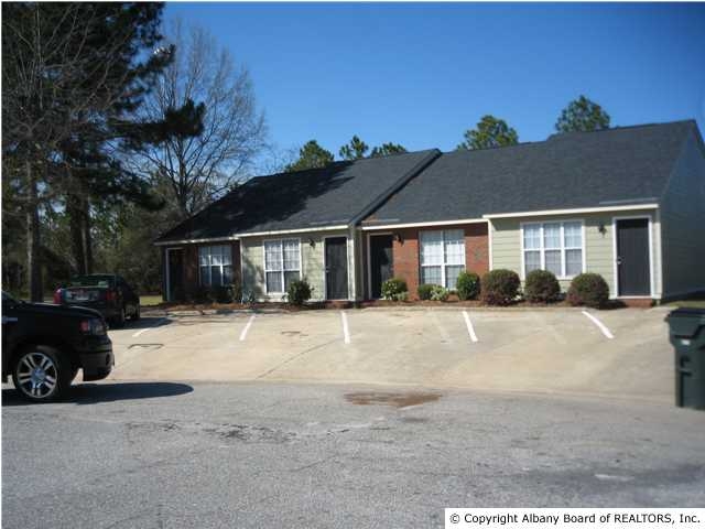 2608-2611 Crossbow Ct in Albany, GA - Building Photo