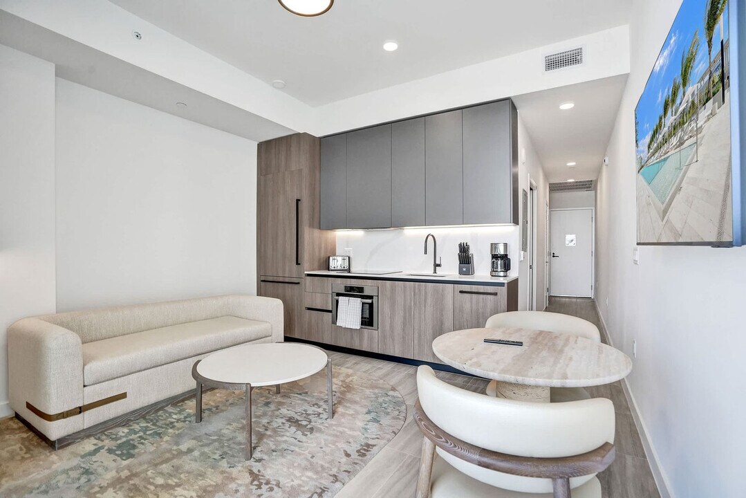 580 72nd St in Miami Beach, FL - Foto de edificio