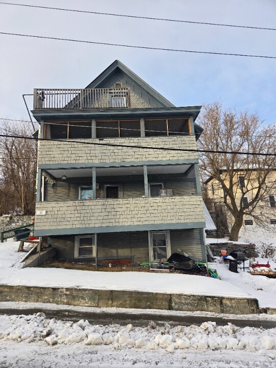 11 Branch St, Unit 3 in Barre, VT - Foto de edificio