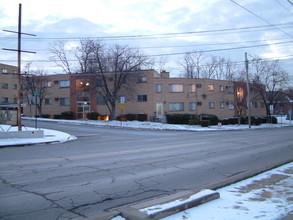 Cheviot Terrace in Cincinnati, OH - Building Photo - Building Photo