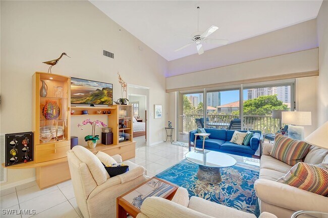 7654 Pebble Creek Cir in Naples, FL - Building Photo - Building Photo