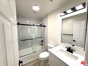 3414 Montrose Ave in Glendale, CA - Building Photo - Building Photo
