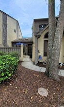 615 13th Ave N in Surfside Beach, SC - Foto de edificio - Building Photo