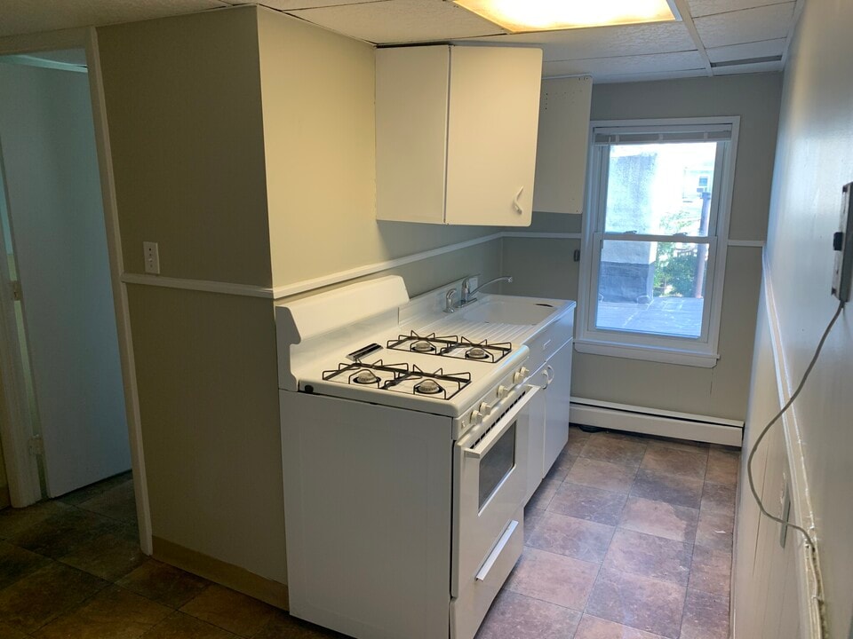 276 N Harvard St, Unit 2 Photo