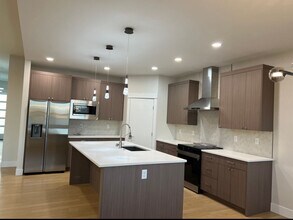 2932 Tarragon Ave in Richland, WA - Foto de edificio - Building Photo