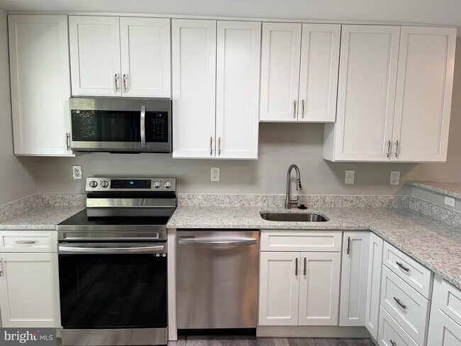 10934 Mission Ridge Dr in Manassas, VA - Building Photo - Building Photo