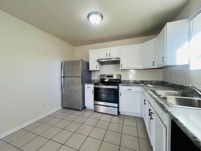 2708 48th St in Kenosha, WI - Foto de edificio - Building Photo