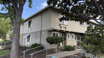 398 Lynn Ave in Milpitas, CA - Building Photo