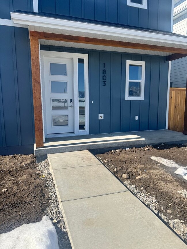 1803 N Cottonwood Rd in Bozeman, MT - Building Photo - Building Photo