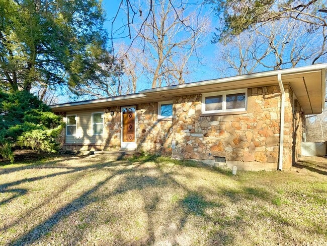 property at 887 Elwood Dr