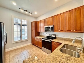 2218 Soho Bay Ct in Tampa, FL - Building Photo - Building Photo