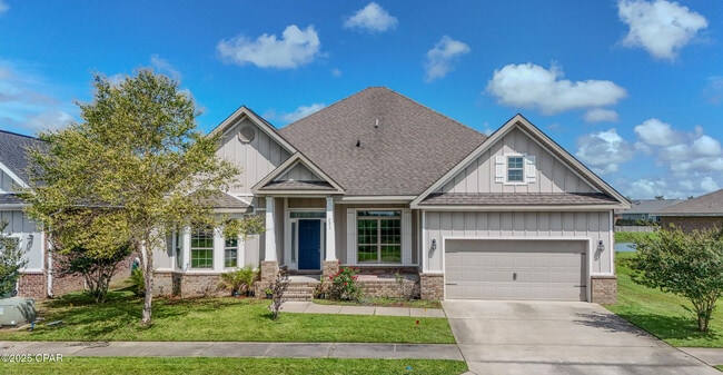 221 S Shoreview Dr in Panama City, FL - Foto de edificio - Building Photo