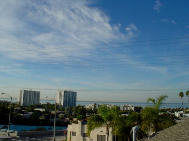 2519 4th St, Unit 9 in Santa Monica, CA - Building Photo - Building Photo