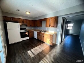 23109 Triple Ln, Unit #13 in St. Robert, MO - Foto de edificio - Building Photo