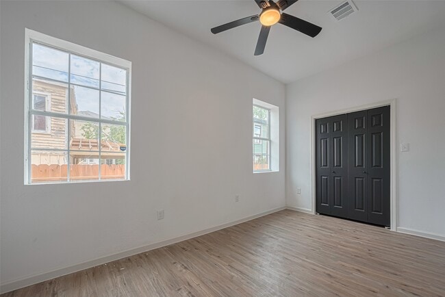 property at 1014 13th St