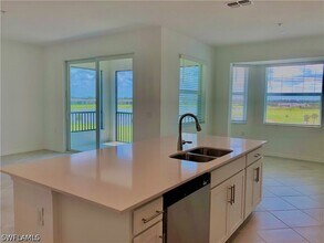 43989 Boardwalk Loop, Unit 2041 in Punta Gorda, FL - Foto de edificio - Building Photo