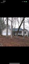216 Seminary Ridge in Griffin, GA - Building Photo