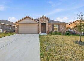549 Bronze Cir E in Springtown, TX - Building Photo