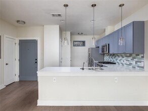 908 Nueces St in Austin, TX - Building Photo - Building Photo