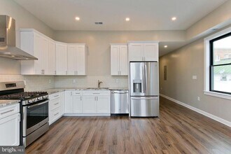 160 N Loudoun St in Winchester, VA - Building Photo - Building Photo