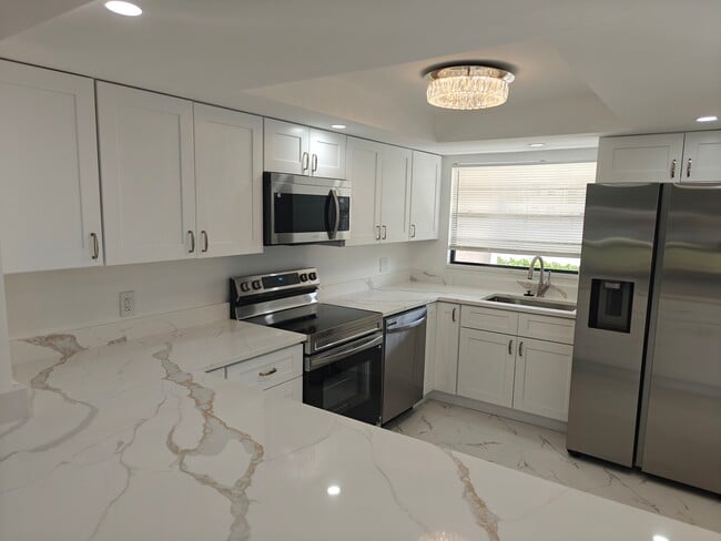 151 Cypress Way E, Unit D-103