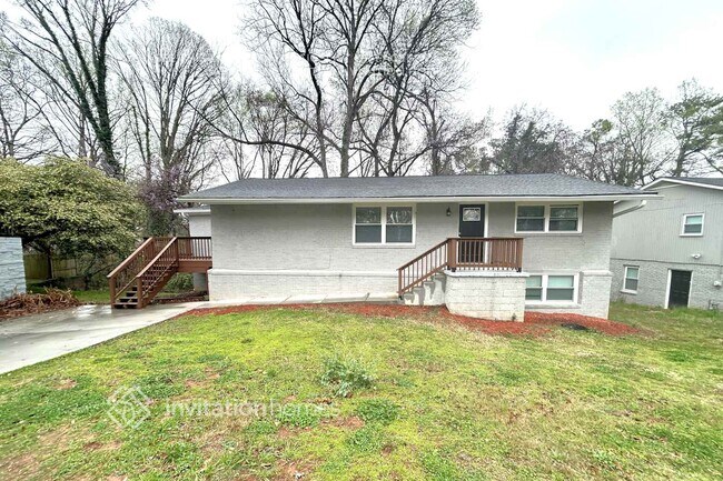 property at 2866 Gresham Rd S E
