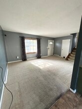 908 Hillside Dr in Bettendorf, IA - Building Photo - Building Photo