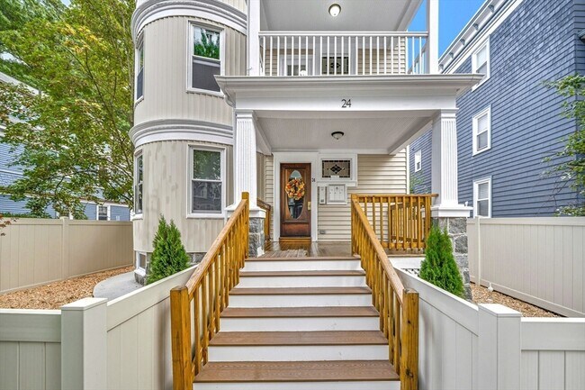 24 Hinckley St in Boston, MA - Building Photo - Building Photo