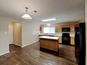 1409 Prairie Dr in Lancaster, TX - Building Photo - Building Photo
