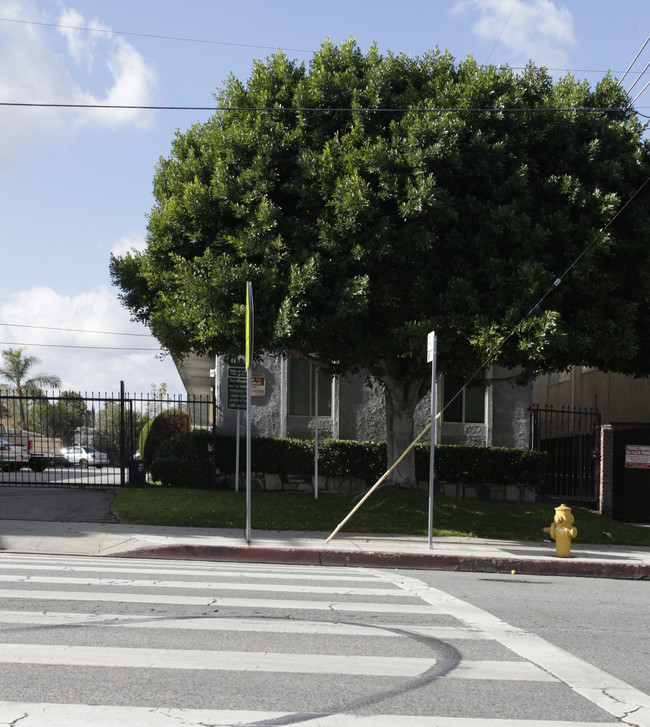 MC Coldwater Properties, LLC in North Hollywood, CA - Foto de edificio - Building Photo