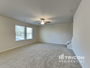 35 Drake Cir in Bunnlevel, NC - Building Photo - Building Photo