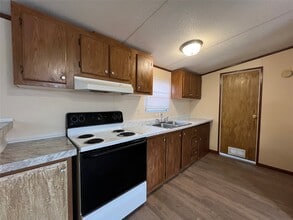 568-5914-10 Road in Cleveland, TX - Building Photo - Building Photo