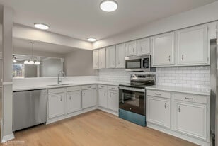 10048 Alondra St in Shreveport, LA - Building Photo