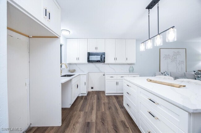 property at 746 Eagle Creek Dr