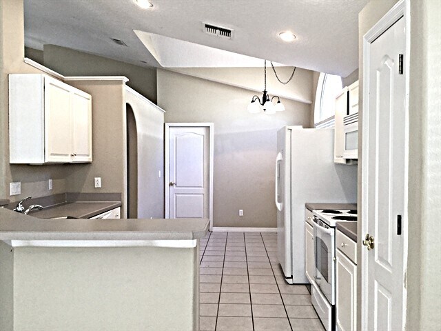1591 Crawford Dr in Apopka, FL - Building Photo - Building Photo