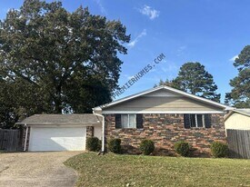 1220 Twin Lakes Dr in Little Rock, AR - Building Photo