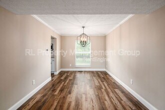 2940 Wynridge Dr in Grove City, OH - Building Photo - Building Photo