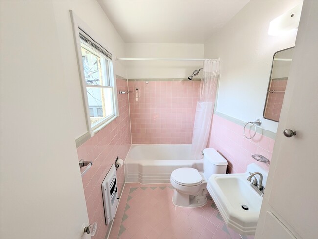 2504 Kingston St in Houston, TX - Building Photo - Building Photo