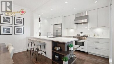 168-168 E 35th Ave in Vancouver, BC - Building Photo - Building Photo