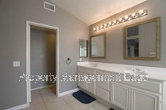 33293 Calle Cantu in Temecula, CA - Building Photo - Building Photo