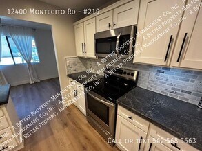 12400 Montecito Rd in Seal Beach, CA - Building Photo - Building Photo