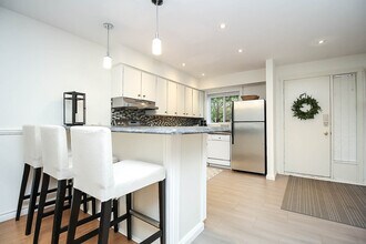 110 Escarpment Crescent in Collingwood, ON - Building Photo - Building Photo