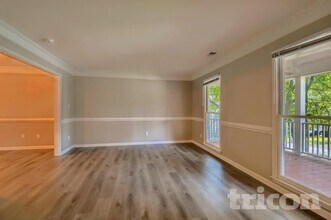 2229 Century Oaks Ln in Charlotte, NC - Building Photo - Building Photo