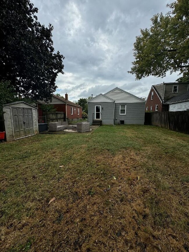 3029 Louisa Ave in Louisville, KY - Foto de edificio - Building Photo