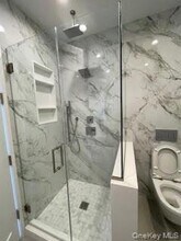 19-14 21st Rd in Queens, NY - Building Photo - Building Photo