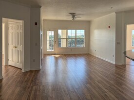 3707 Conroy Rd, Unit 1731 in Orlando, FL - Building Photo