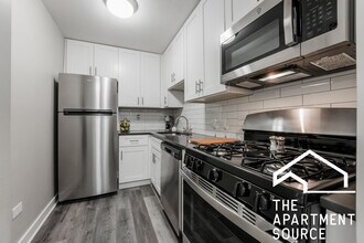 955 W Foster Ave in Chicago, IL - Building Photo - Building Photo