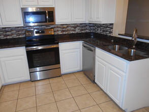 6710 Oakridge Ave in Lubbock, TX - Building Photo - Building Photo