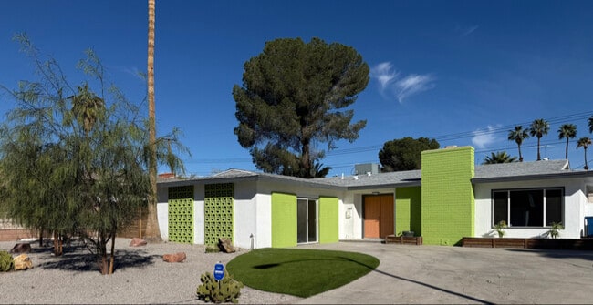 property at 1662 Sombrero Dr