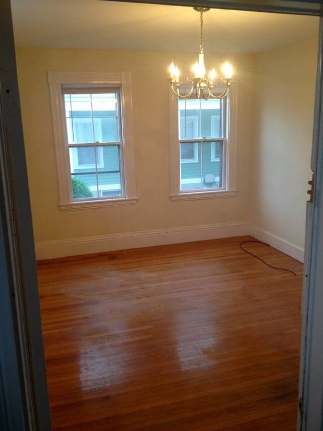 14 Massachusetts Ave, Unit 2 Bedroom 1 bath Apt